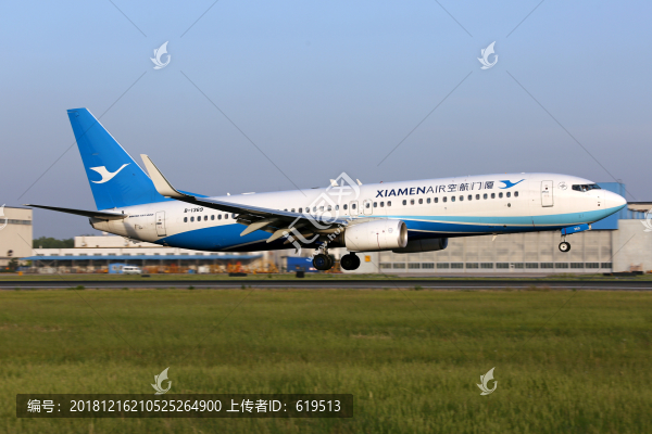 廈門航空波音飛機(jī)降落