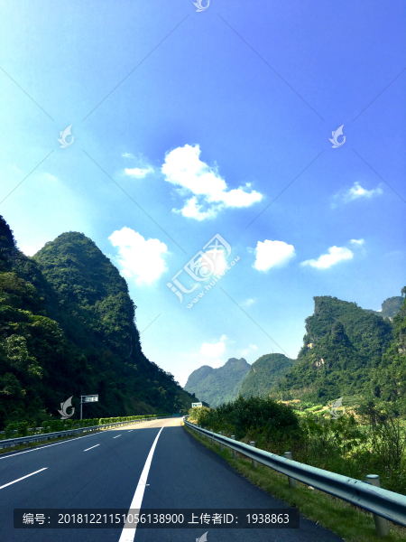 十萬山林