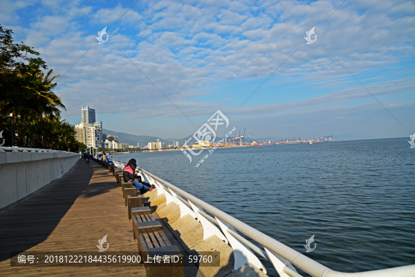 海邊棧道