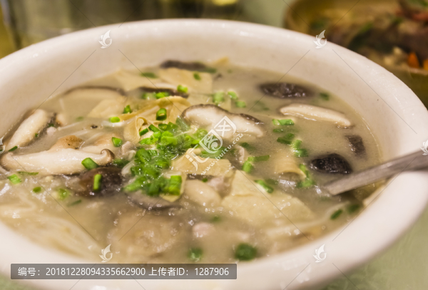 菌菇湯