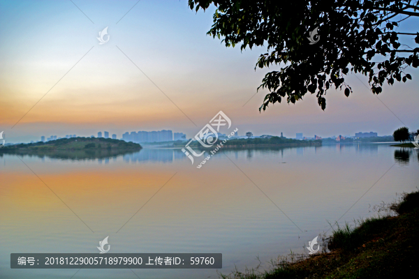 湖畔黃昏