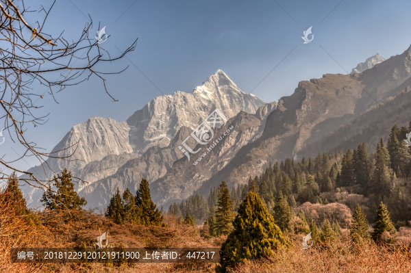 四姑娘山長平溝