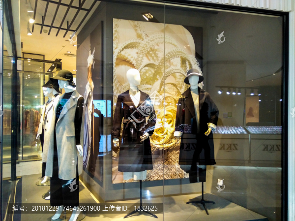 服裝店櫥窗