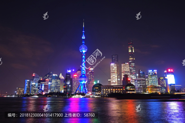 東方明珠塔燈光夜景