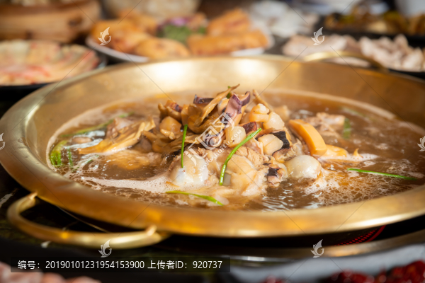 海鮮筒骨火鍋