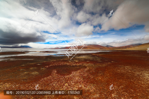 西藏多慶湖秋景