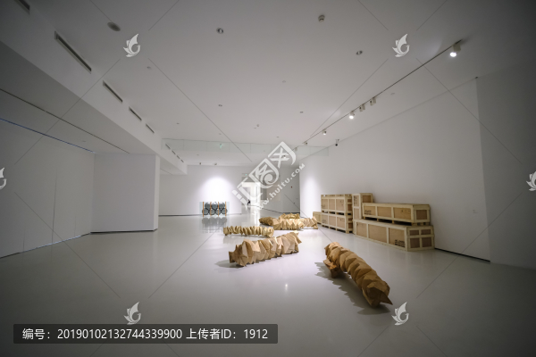 羅中立美術館