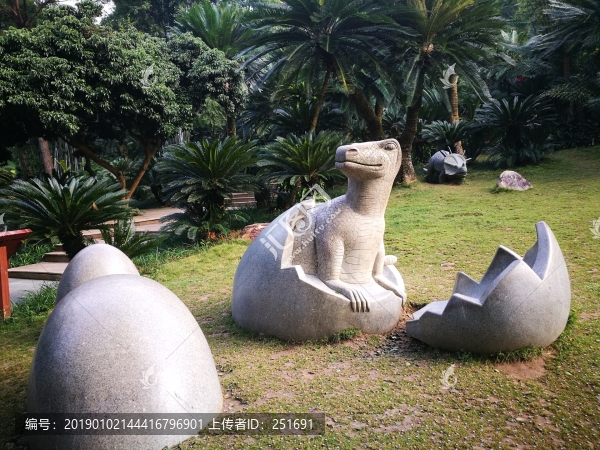 恐龍石雕
