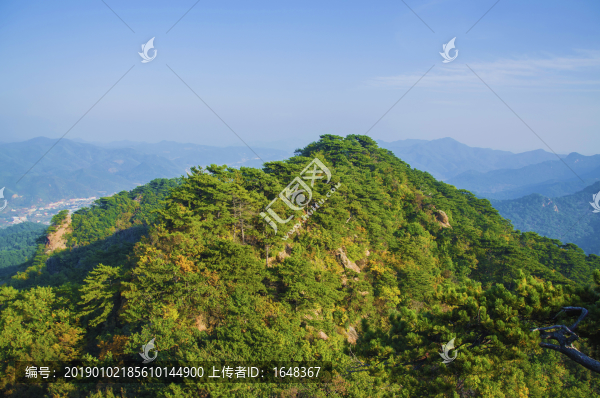 千山小黃山景區(qū)山峰與連綿群山