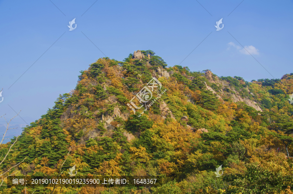 千山小黃山景區(qū)玉霞峰山峰秋景