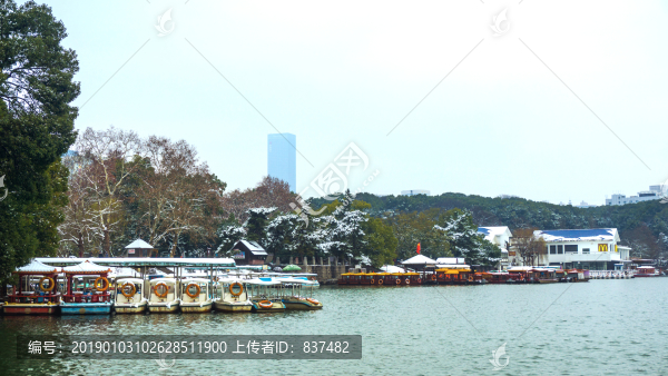 深冬雪景