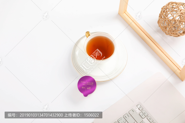 茶水小罐茶正山小種茶葉白底