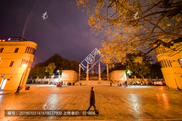 昆明老街夜景勝利堂