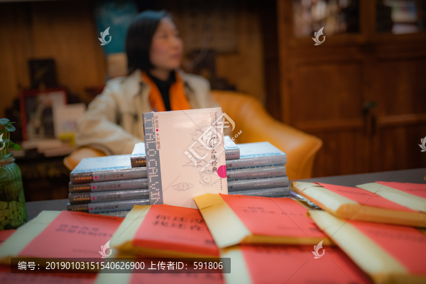 老書(shū)店里的讀書(shū)分享會(huì)