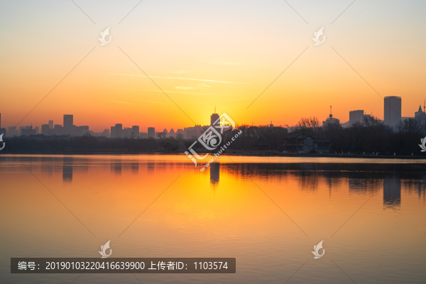 大明湖朝霞10