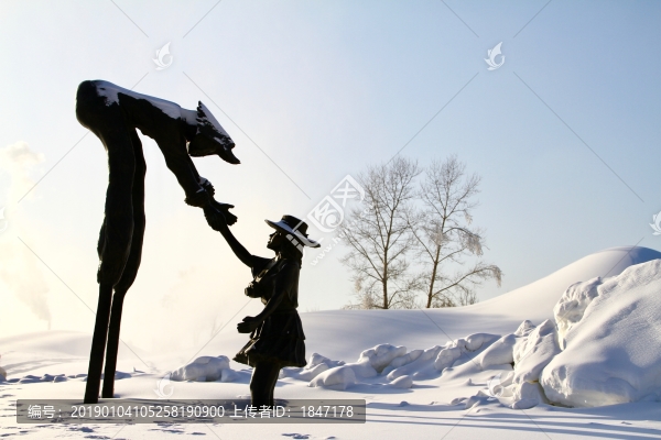 雪中雕塑