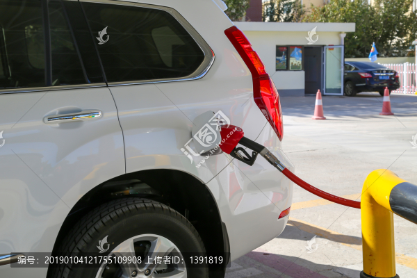 汽車加油