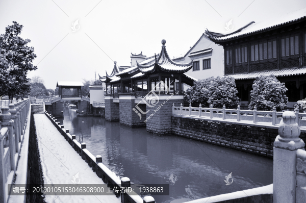 亭臺(tái)雪景