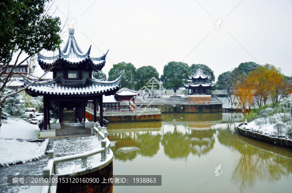亭臺(tái)雪景