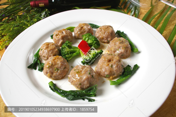 生蒸客家肉丸