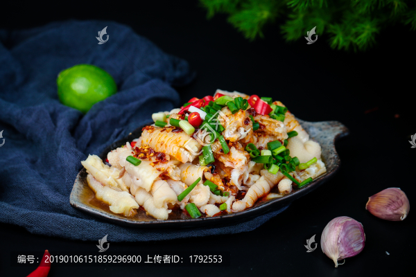 麻辣雞腳筋
