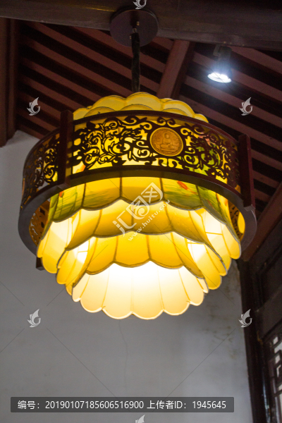 蓮花燈