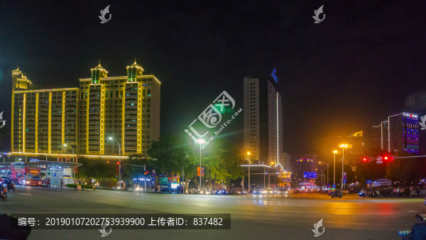 朝陽廣場(chǎng)夜景