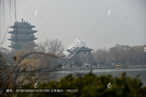大明湖冬景