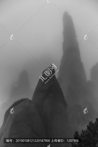奇峰