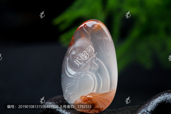 南紅掛墜