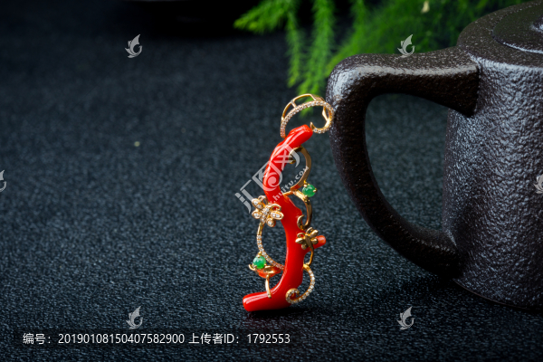 珊瑚掛墜