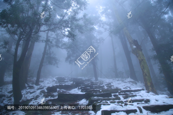 云霧廬山