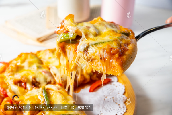 現(xiàn)烤披薩