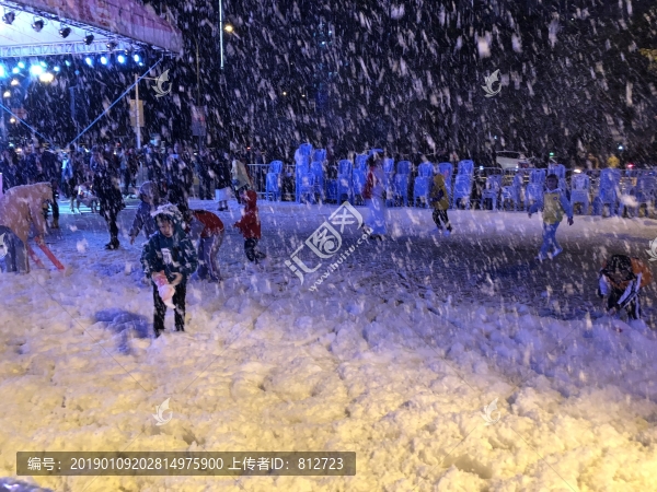 圣誕人造飄雪