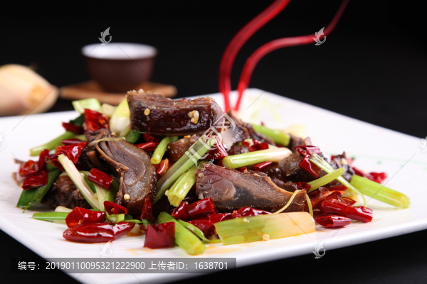鹵肉小炒