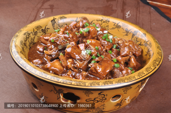 土缸農(nóng)家燉野兔