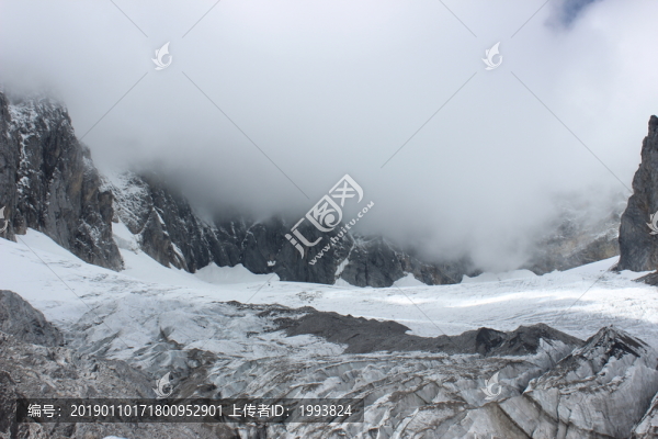 雪山
