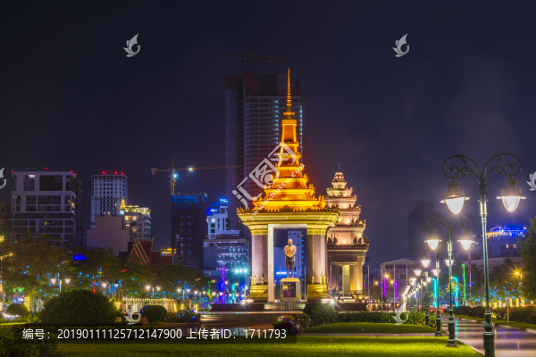 柬埔寨金邊獨立廣場夜景