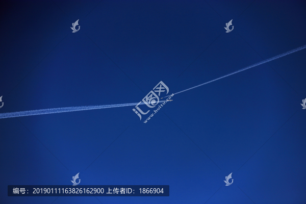 同時(shí)兩架飛機(jī)