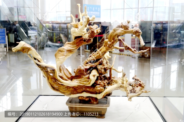 崖柏根雕