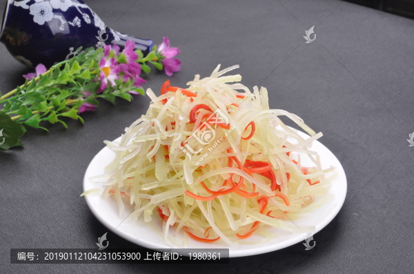 蒜香萵筍絲