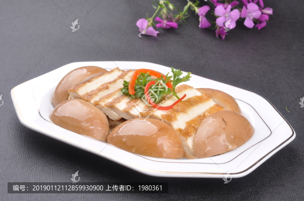 鹵水豆腐拼雞蛋