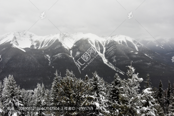 加拿大落基山脈