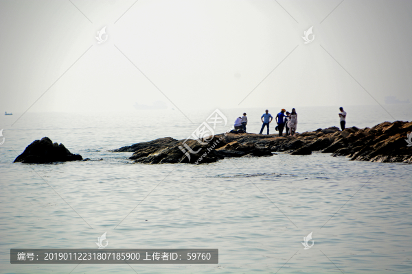 海邊礁石風(fēng)景