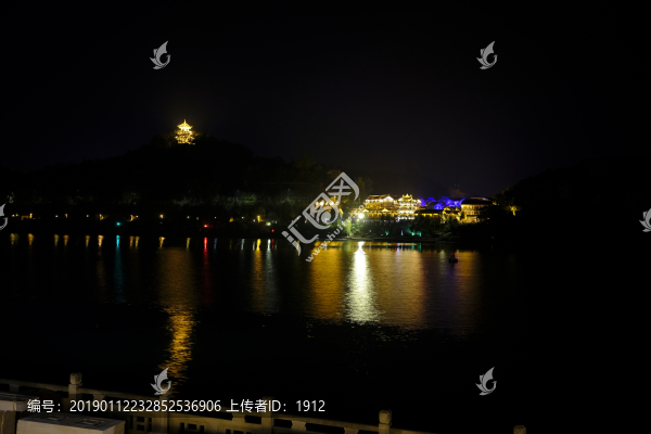 閬中夜景
