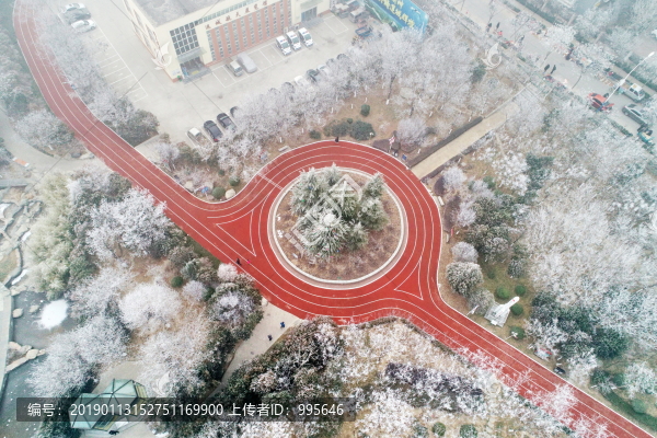 航拍運(yùn)城航天公園雪景