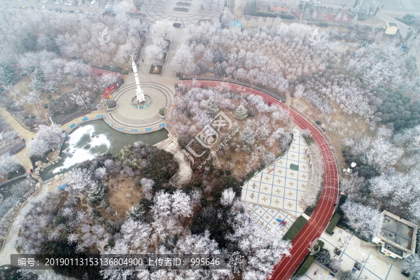 航拍運城航天公園雪景