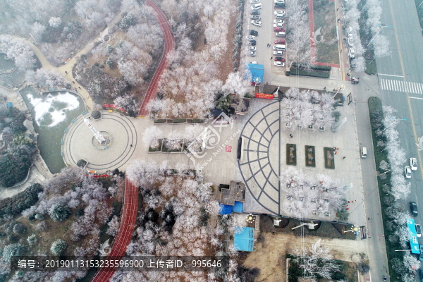 航拍運(yùn)城航天公園雪景