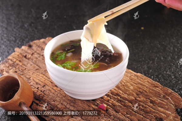 酸湯面葉