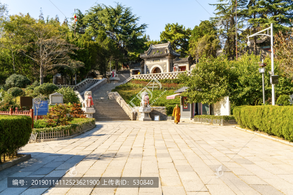 青島湛山寺